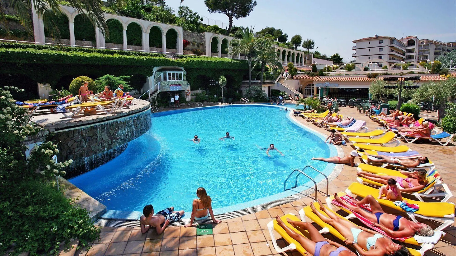 Apartamentos Guitart Lloret de Mar Aparthotel